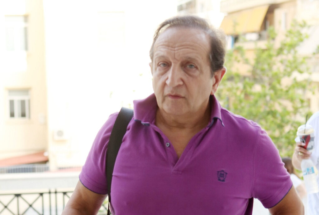Αμετακίνητος ο Μπιμπίλας: Γιατί δεν αποσύρει τις αγωγές στον Κούγια – Τι απαντά ο γιος του ποινικολόγου
