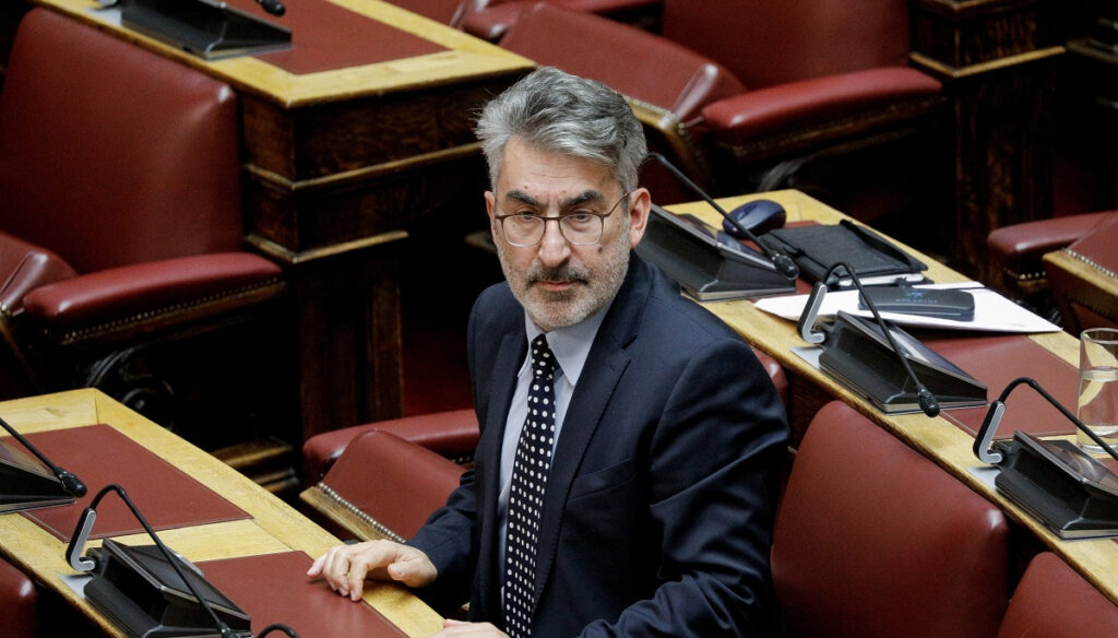 Θεόφιλος Ξανθόπουλος: Εξεταστική Επιτροπή – Ένα βήμα μπρος και τρία βήματα πίσω