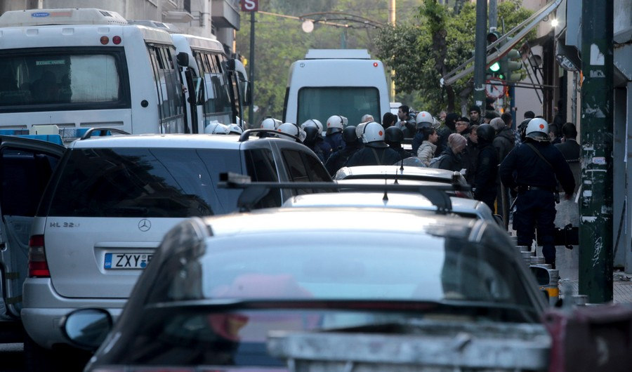 Τρεις συλλήψεις για συμμετοχή σε κύκλωμα πλαστογραφίας