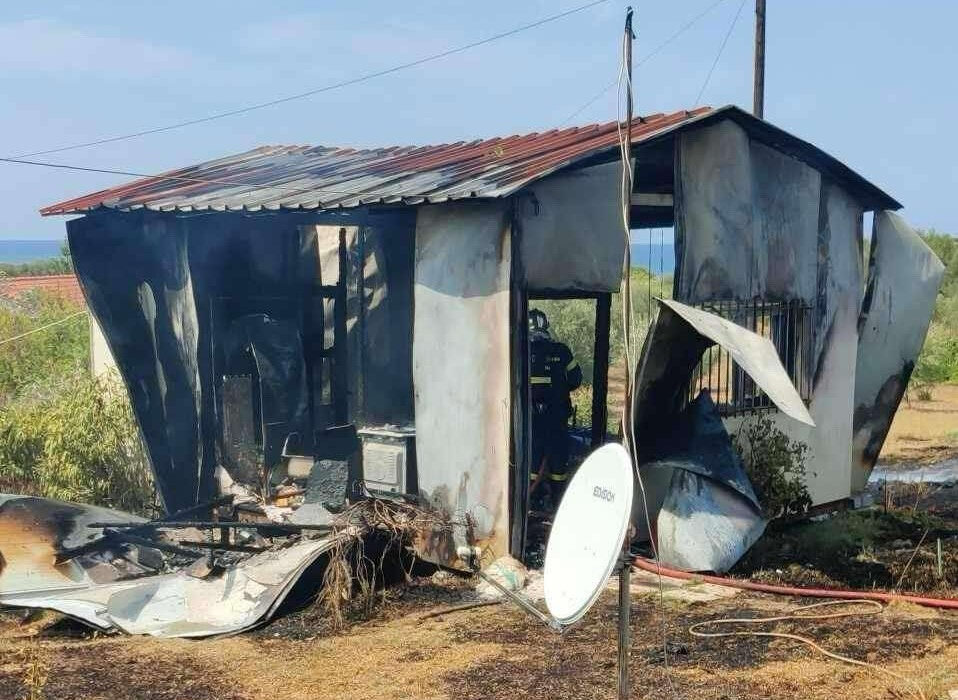 Έκρηξη και φωτιά σε σπίτι στην Κεφαλονιά – Σοβαρά τραυματίας ένας 65χρονος