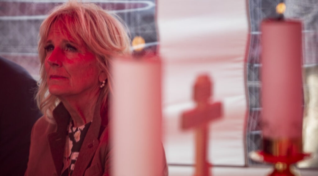 Τζιλ Μπάιντεν: Βγήκε αρνητική στην Covid-19, έξι ημέρες αφότου ασθένησε