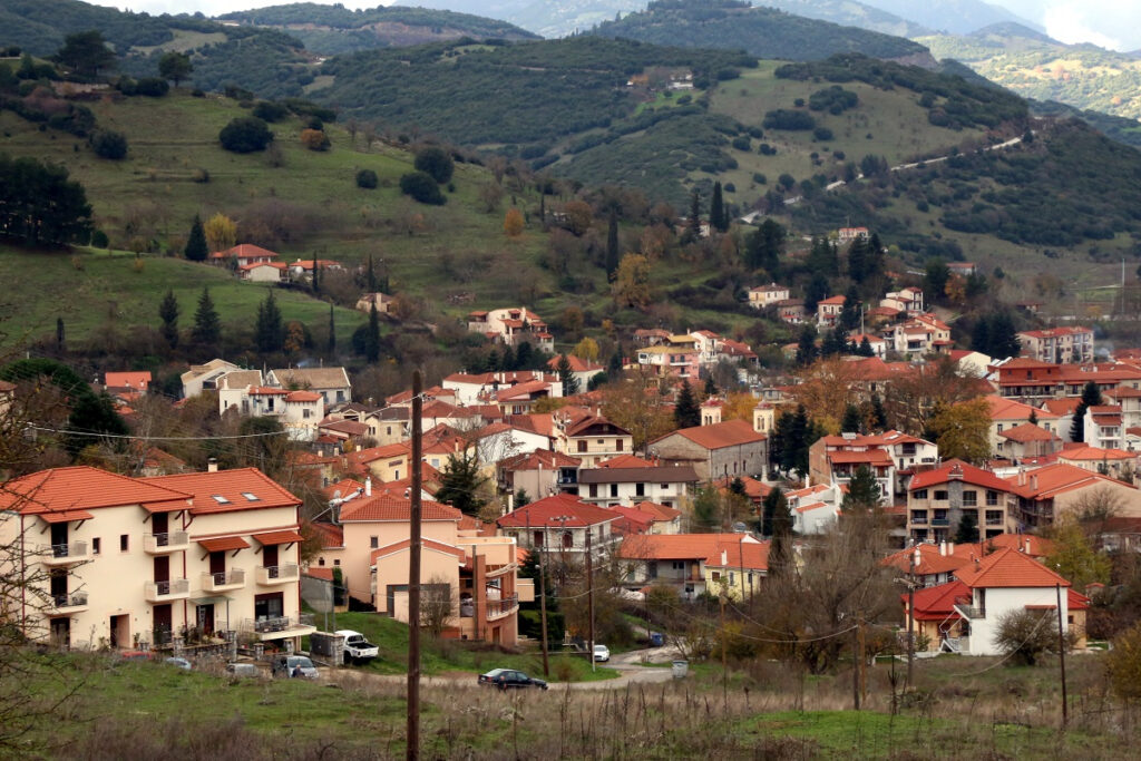 Τριήμερο 28ης Οκτωβρίου: Όλοι ψάχνουν δωμάτιο σε αυτόν τον προορισμό – Τιμές από 60 ευρώ