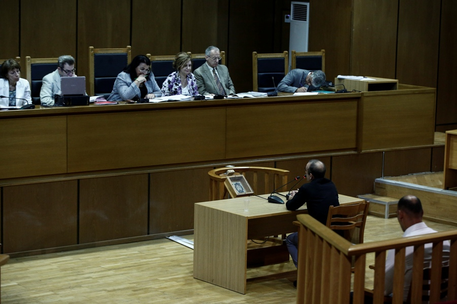 Δική Χρυσής Αυγής: Αντιφάσεις και κενά από τον Ν. Τσόρβα