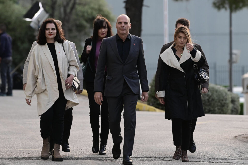 Debate – Βαρουφάκης: Το πλαίσιο είναι απαράδεκτο