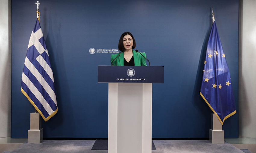 LIVE η ενημέρωση από την κυβερνητική εκπρόσωπο, Αριστοτελία Πελώνη