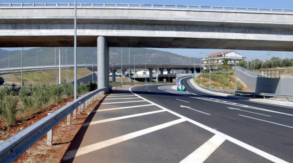 Φωτιά στον Ασπρόπυργο: Αποκαταστάθηκε η κυκλοφορία των οχημάτων στην περιφερειακή Αιγάλεω