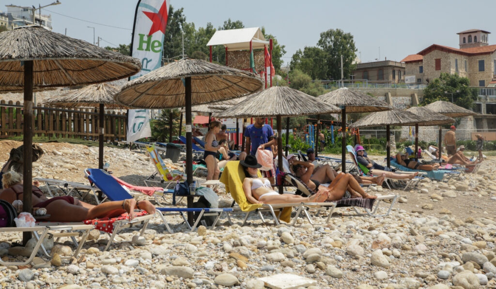 Καιρός-meteo: Συνεχίζεται ο καύσωνας – 39αρια την Τρίτη