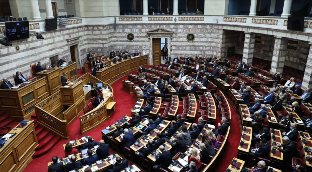 Quiz: Ποιος Υπουργός θα βρίσκεται στο εξωτερικό για να μην παρευρεθεί στην κηδεία του τέως;