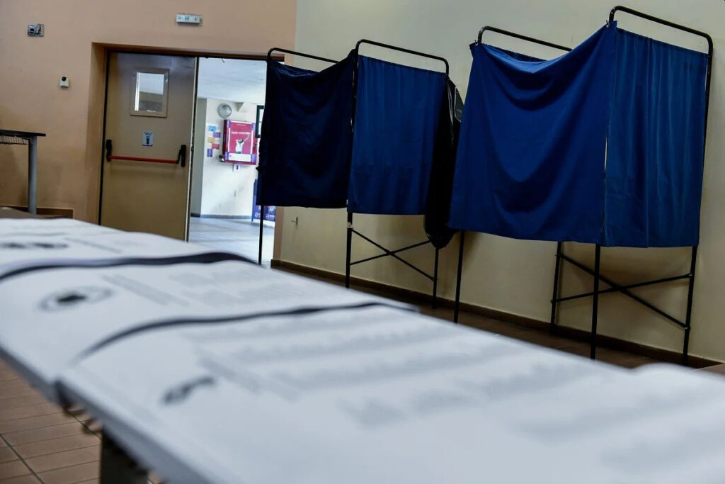 Όταν ο δημοσκόπος πιάνεται με την γίδα στην πλάτη