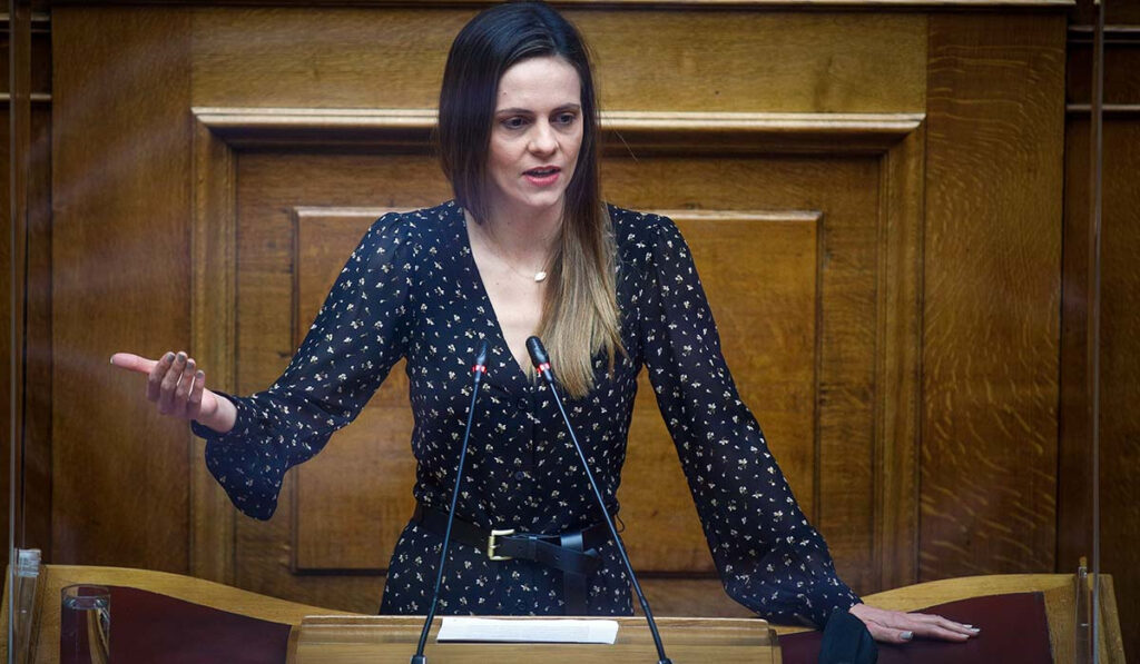 Αχτσιόγλου: Η κούρσα εξοπλισμών δεν καλύπτει το διπλωματικό κενό της κυβέρνησης