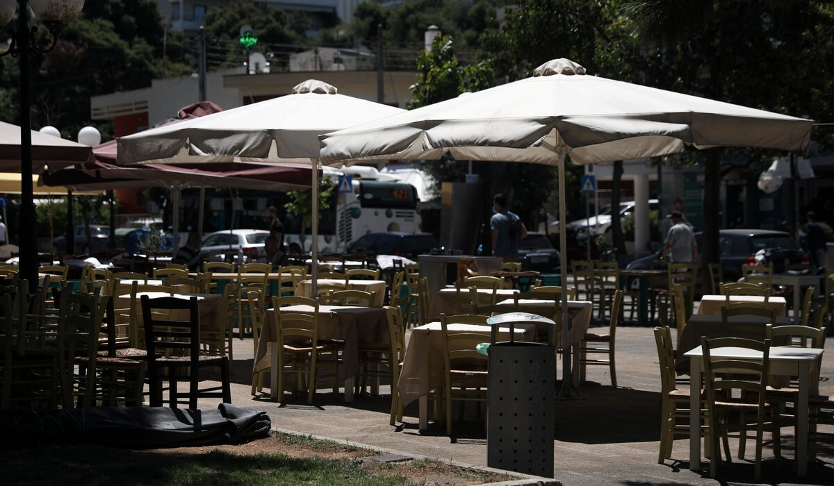 Ανατροπή στα μέτρα: Χωρίς όριο οι καθήμενοι σε εστίαση – διασκέδαση