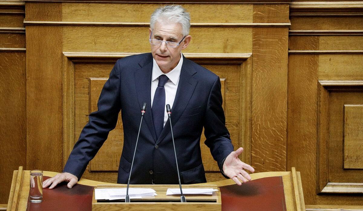 Σπύρος Πνευματικός: Μαρτυριάρης