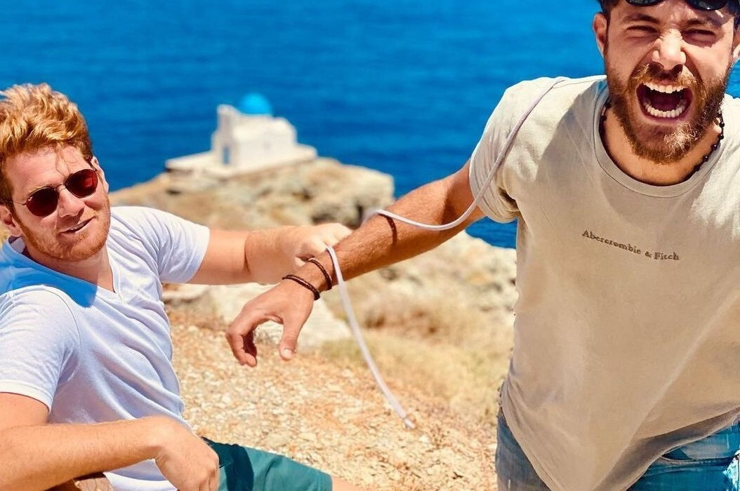 Τζέιμς Καφετζής: Το μήνυμα στον Νίκο Μπάρτζη – πως υπέγραψε