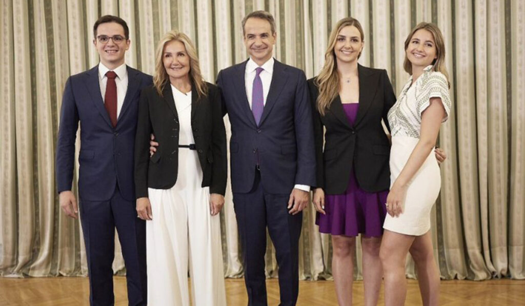 Τα συγχαρητήρια της Μαρέβας στον Κυριάκο Μητσοτάκη για την εκλογική του νίκη: «Συγχαρητήρια, τα κατάφερες»