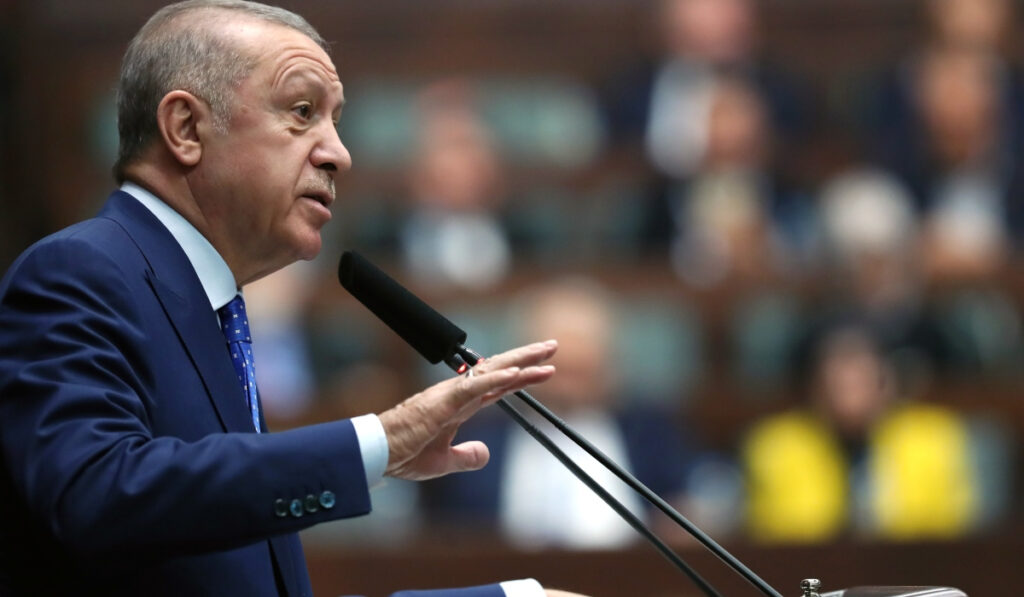Νέες στρατιωτικές επιχειρήσεις στη Συρία ανακοίνωσε ο Ερντογάν