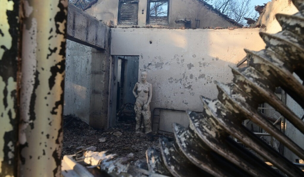 Η φωτιά στην Αθήνα: Μεγάλες καταστροφές σε Χαλάνδρι και Βριλήσσια – Η επόμενη μέρα (Εικόνες)