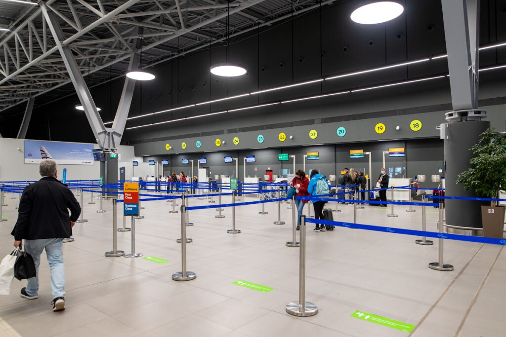 Παρατείνονται έως τις 7 Φεβρουαρίου τα μέτρα για τις πτήσεις εξωτερικού