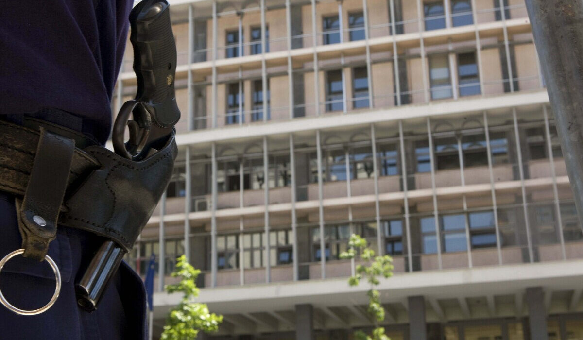 Θεσσαλονίκη: Βίαζε και σκότωσε την μητέρα του – Ισόβια και 21 χρόνια κάθειρξη στον 60χρονο