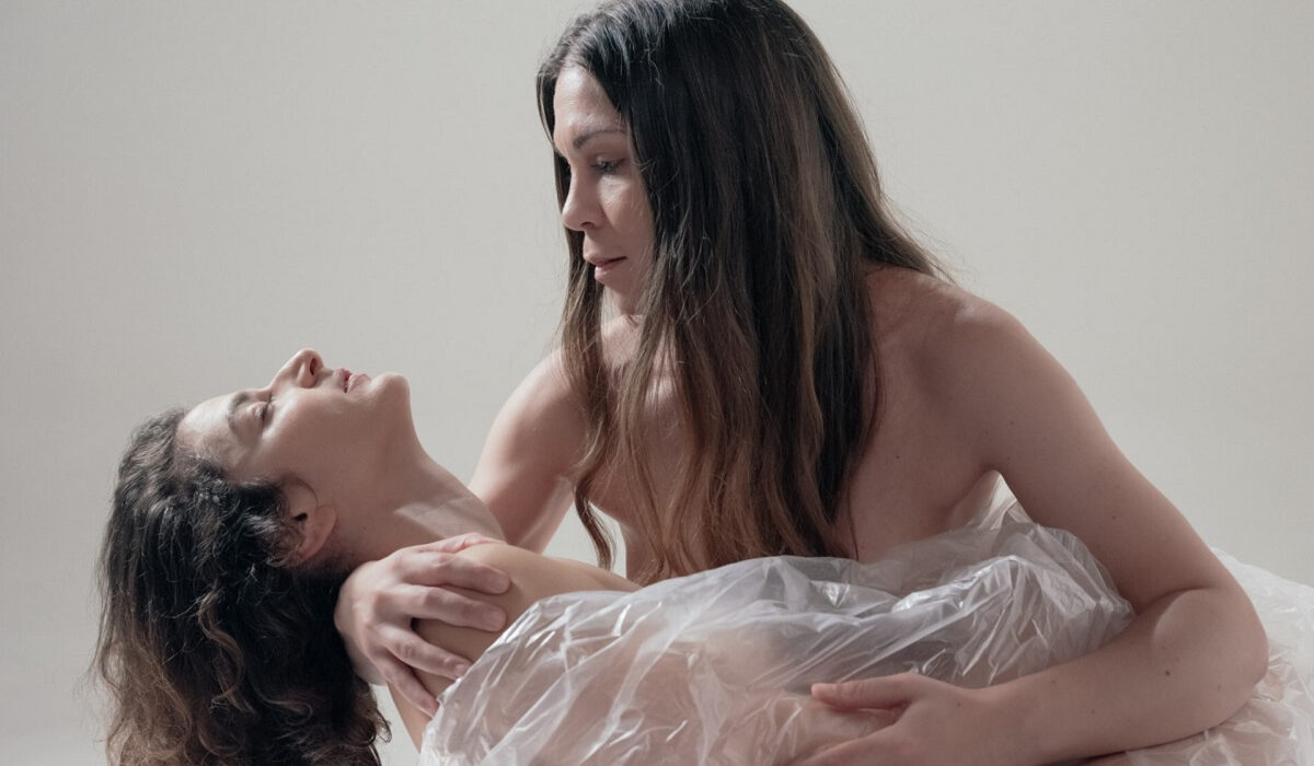 Pietà: Μια παράσταση – ντοκιμαντέρ για τις γυναικοκτονίες