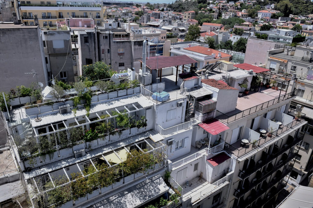 «Όνειρο θερινής νυκτός» η απόκτηση σπιτιού στην Ελλάδα – Χωρίς όρια η αύξηση στα οικοδομικά υλικά