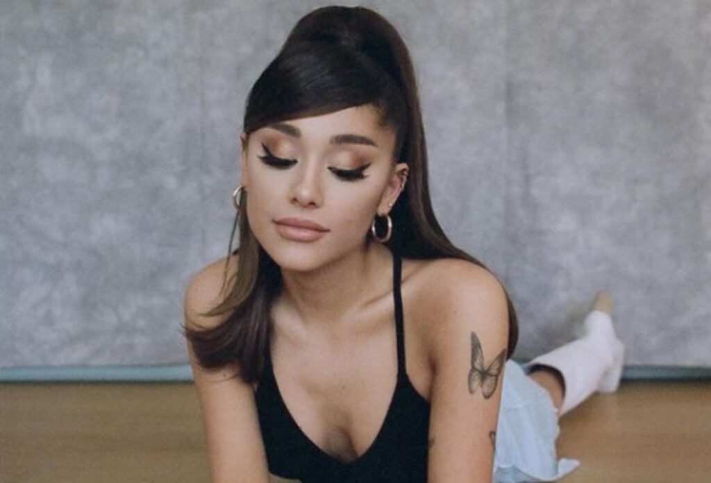 Ariana Grande: Αρραβωνιάστηκε τον αγαπημένο της Dalton Gomez
