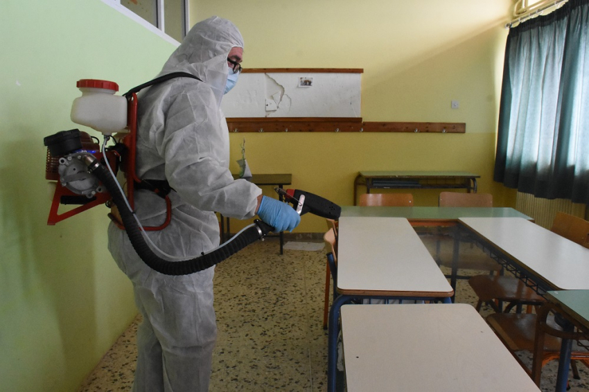 Δημοτικά σχολεία: Η απόφαση ανάμεσα σε ενστάσεις και αγωνία για το άνοιγμα
