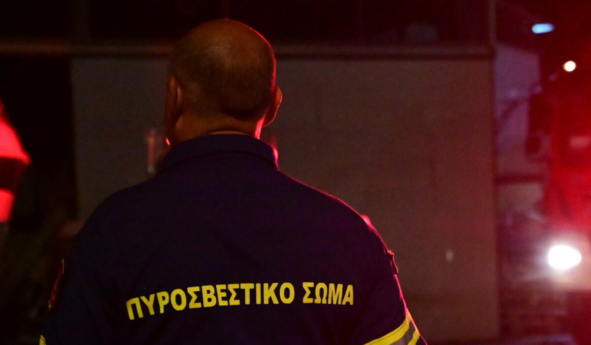 Παλαιό Φάληρο: Χωρίς τις αισθήσεις της εντοπίστηκε ηλικιωμένη έπειτα από φωτιά στο σπίτι της