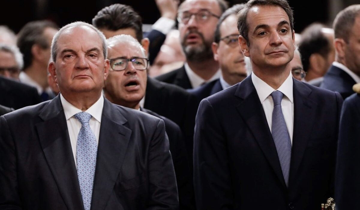 Αν ο Μητσοτάκης κερδίσει τις εκλογές, τελειώνει η «δυναστεία Καραμανλή» – Η τύχη του Δένδια