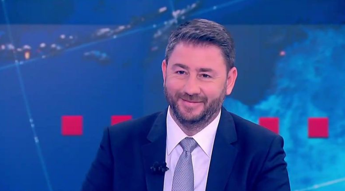 Ανδρουλάκης: Ο Τσίπρας γίνεται τυμβωρύχος του Ανδρέα Παπανδρέου