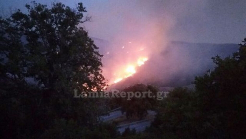 Φωτιά τώρα: Γιατί μυρίζει καμένο στην Αθήνα