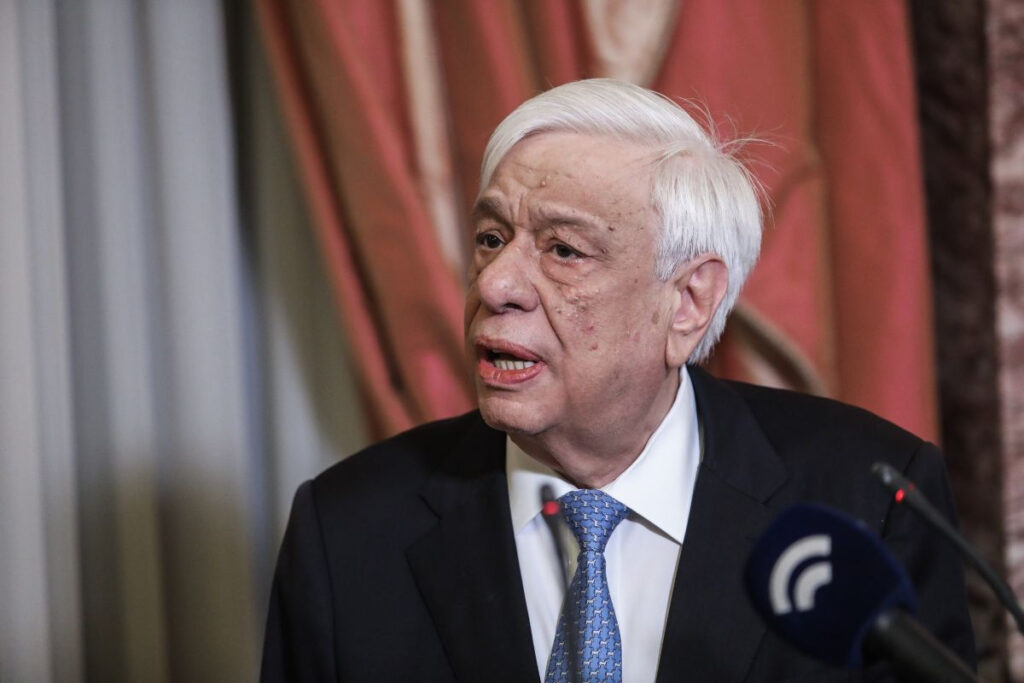 Μηνύματα από τον Προκόπη Παυλόπουλο σε Μητσοτάκη και Γεραπετρίτη
