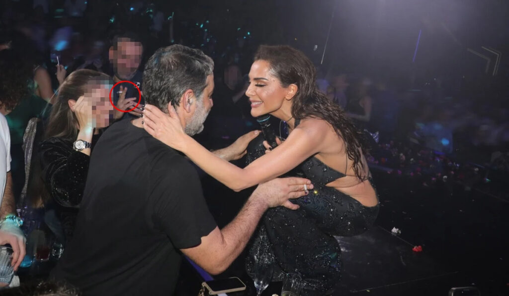 Από τη… χαρά του για το τσιγάρο του Μπισμπίκη, ο υπουργός δεν είδε το… δεύτερο τσιγάρο!