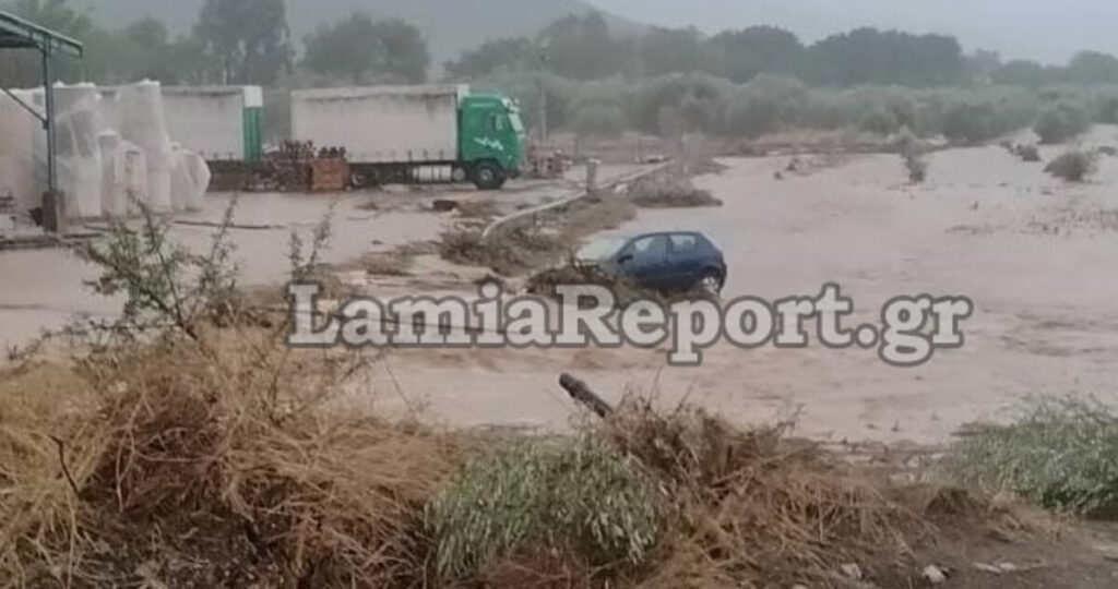 Κακοκαιρία Daniel: Ώρες αγωνίας για κτηνοτρόφο στο Δομοκό – Φουσκώνει επικίνδυνα ο Σπερχειός