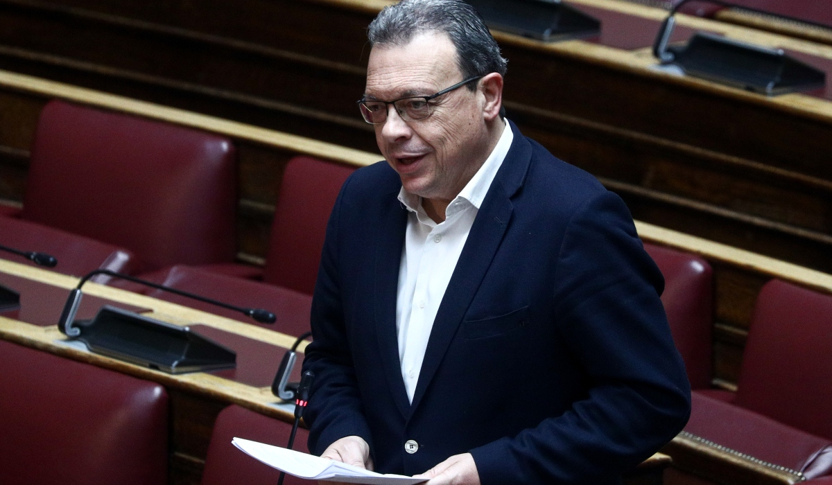 Φάμελλος: Μία κυβέρνηση σε αποδρομή δεν δικαιούται να νομοθετεί ρυθμίσεις που θίγουν δημόσια αγαθά όπως το νερό