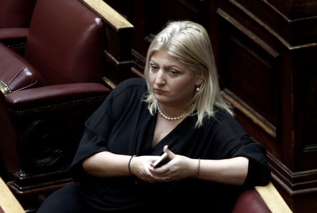 «Ξεκαβαλικέψτε απ’ το καλάμι» – Το ξέσπαμα από την πρώην βουλευτή του ΣΥΡΙΖΑ Γεωργία Γεννιά