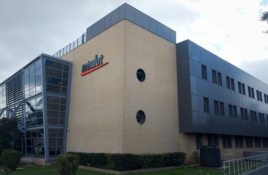 Intralot: Με αύξηση σε EBITDA και καθαρά κέρδη 5,8 εκατ. ευρώ έκλεισε το 2023