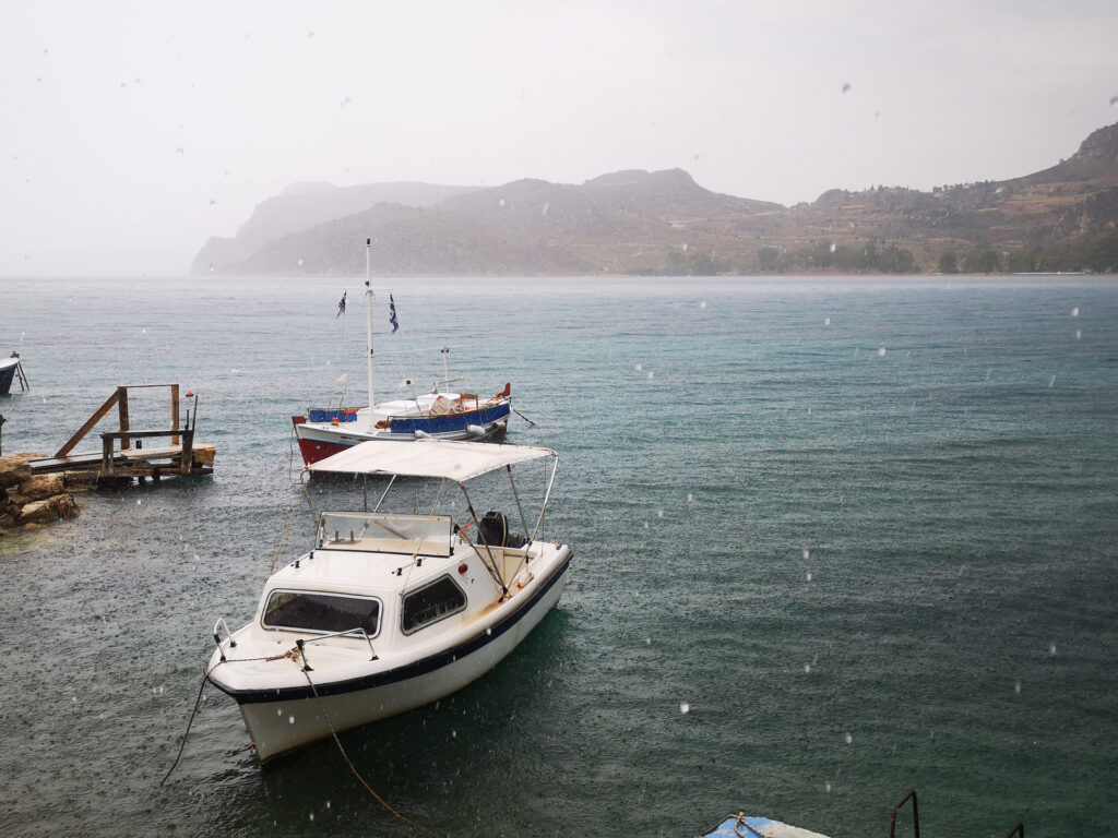 Μπουρίνια, χαλάζι και χιλιάδες κεραυνοί: Ποιες περιοχές θα βρεθούν στη δίνη της καλοκαιρινής κακοκαιρίας