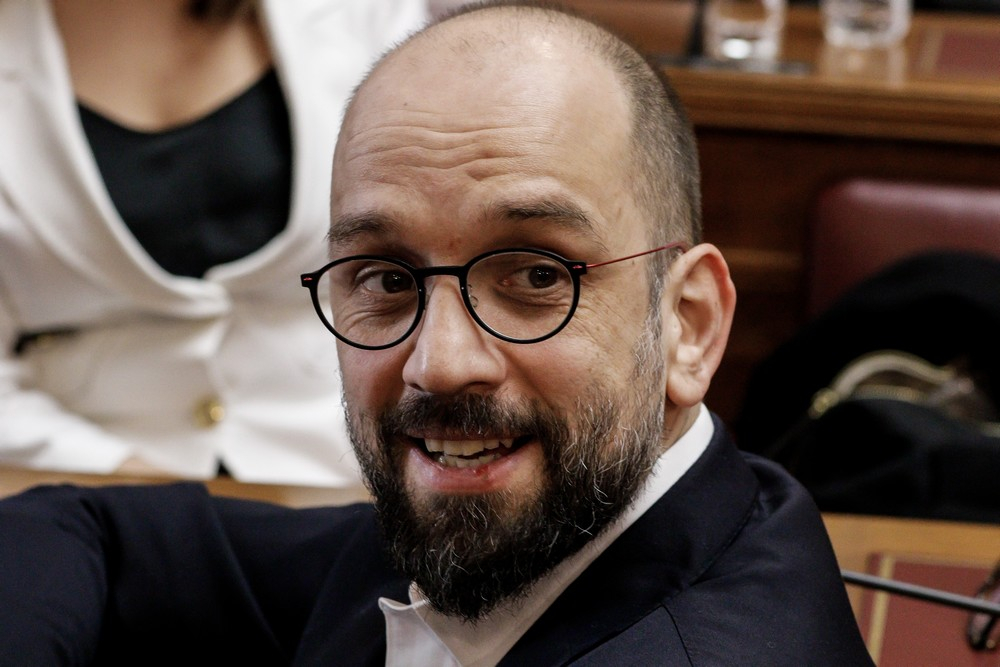 Μπάρκας: «Καμία λογική στο άνοιγμα των δημοτικών σχολείων»