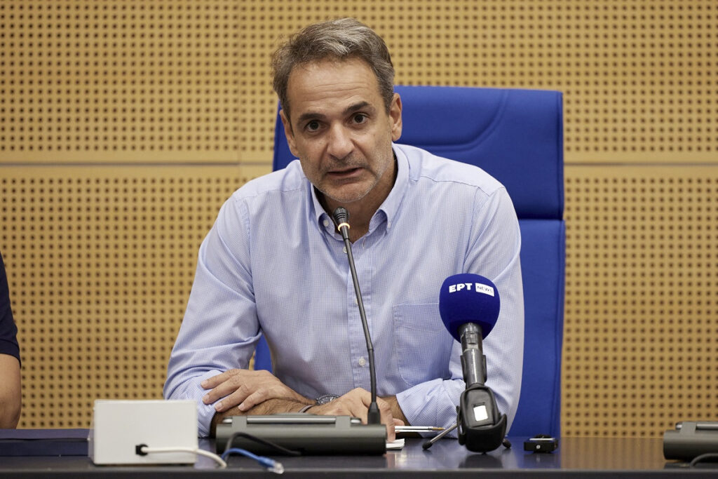 «Προσκλητήριο» και για (εκτός ΝΔ) υπουργούς ο Μητσοτάκης – Πιάνει «λιμάνι» ο Αβραμόπουλος