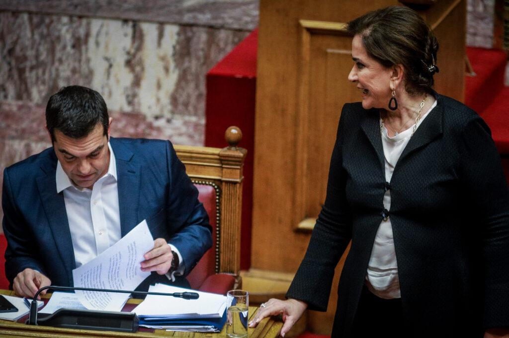 Ντόρα για Τσίπρα: Τώρα που θα είμαστε και… γείτονες, να έρθει να του ψήσω έναν καφέ