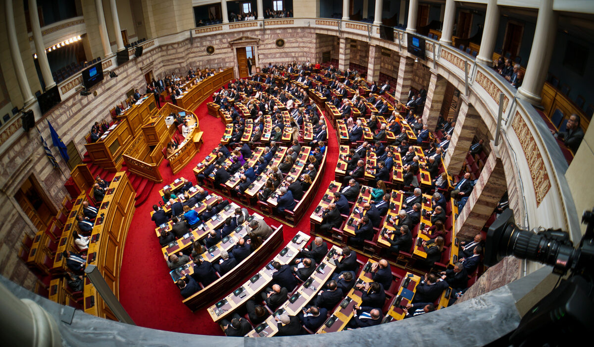 «Πρεμούρα» ΣΥΡΙΖΑ για κοινή πρόταση μομφής της αντιπολίτευσης-ΠΑΣΟΚ: Θα την κάνουμε μόνοι μας, στον χρόνο που θα επιλέξουμε