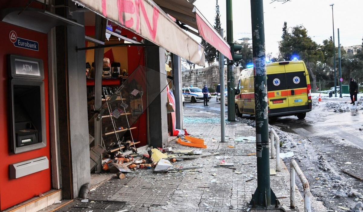Έκρηξη στη Συγγρού: Πού στρέφονται οι έρευνες – Κλειστή για τους πεζούς