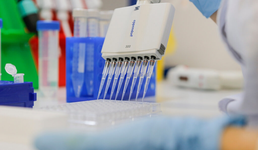 Ευλογιά των πιθήκων: Τέταρτο κρούσμα στην Ελλάδα – Η ανακοίνωση ΕΟΔΥ