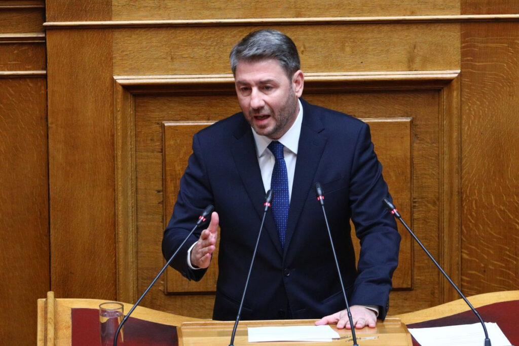 ΠΑΣΟΚ: Πρωτοβουλίες για τη Συνταγματική Αναθεώρηση και συνάντηση Ανδρουλάκη με κοινωνικούς φορείς