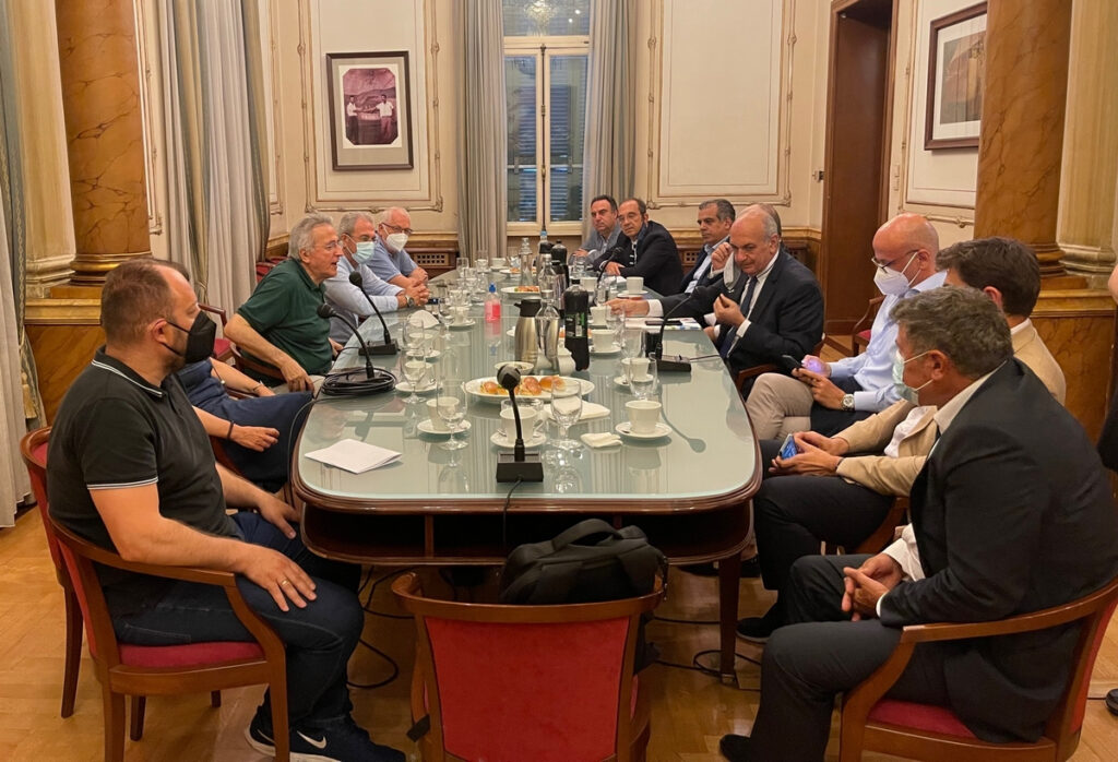 Υπεγράφη η νέα εθνική Γενική Συλλογική Σύμβαση Εργασίας 2021