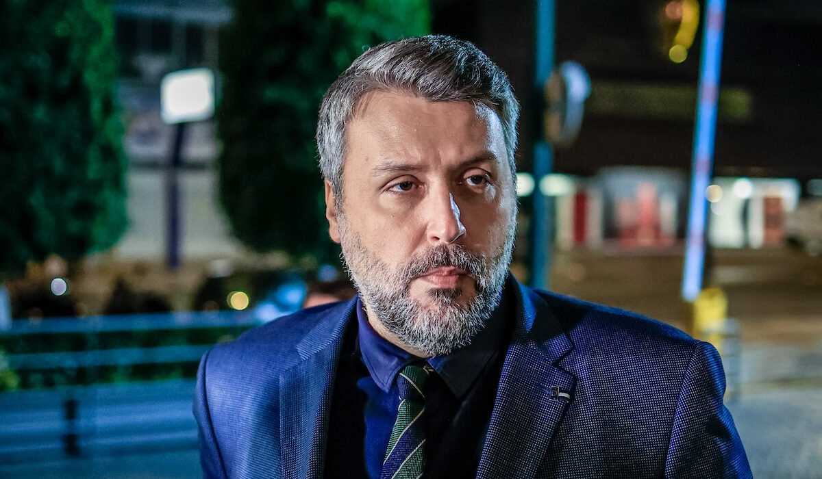 Γιάννης Καλλιάνος: «Δεν τα βάζω με τον Άδωνι Γεωργιάδη, τα βάζω με το νοσοκομείο που είναι ο πατέρας μου»