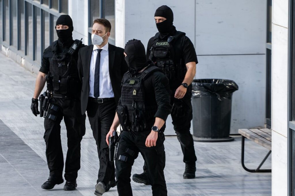 Ραγδαίες εξελίξεις για τον Μπάμπη Αναγνωστόπουλο