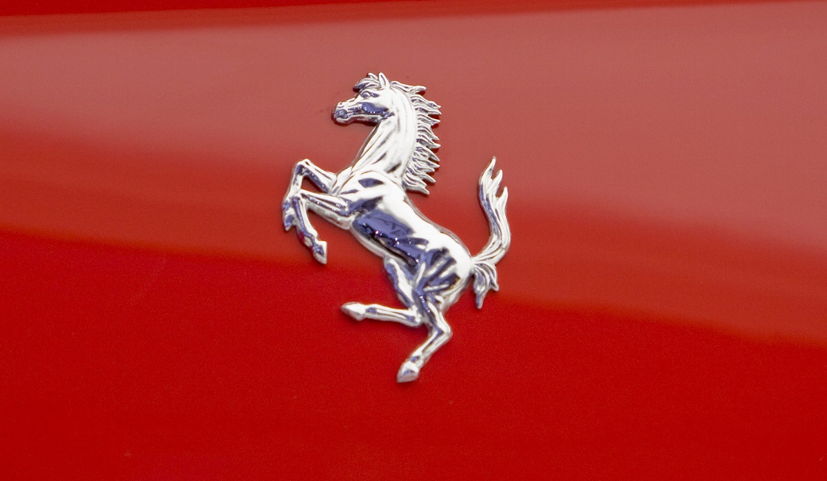 Η Ferrari δωρίζει ένα εκατομμύριο ευρώ για να στηρίξει τους Ουκρανούς
