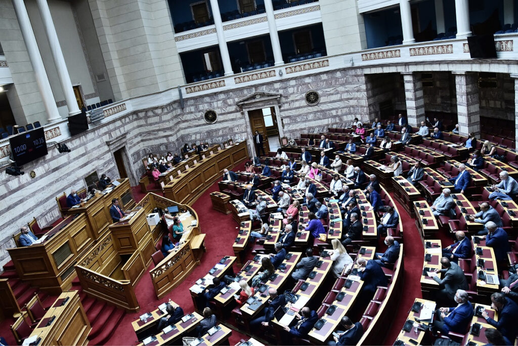 Νέο κοινό μέτωπο ΣΥΡΙΖΑ – ΠΑΣΟΚ – ΚΚΕ για σύγκλιση της Επιτροπής Θεσμών
