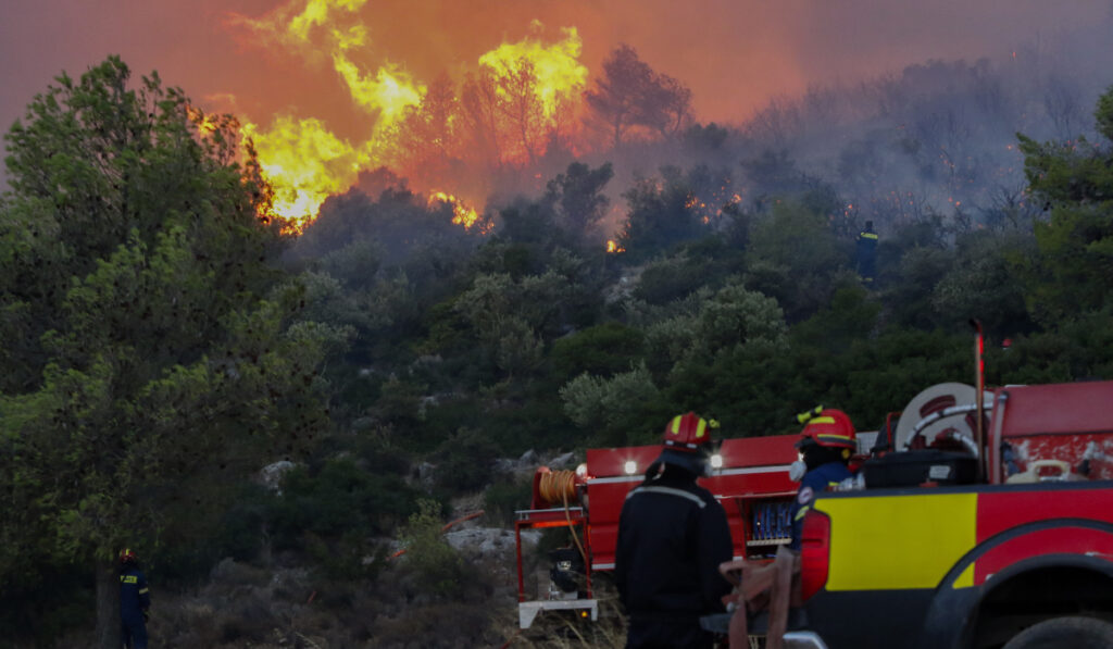 Φωτιά τώρα στη Μεσσηνία – Μάχη σε δύο μέτωπα